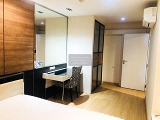 Wohnung zur Miete mit 1 Zimmer in Bang Rak, Bangkok
