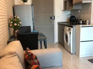 Wohnung zur Miete mit 1 Zimmer in Bang Sue, Bangkok