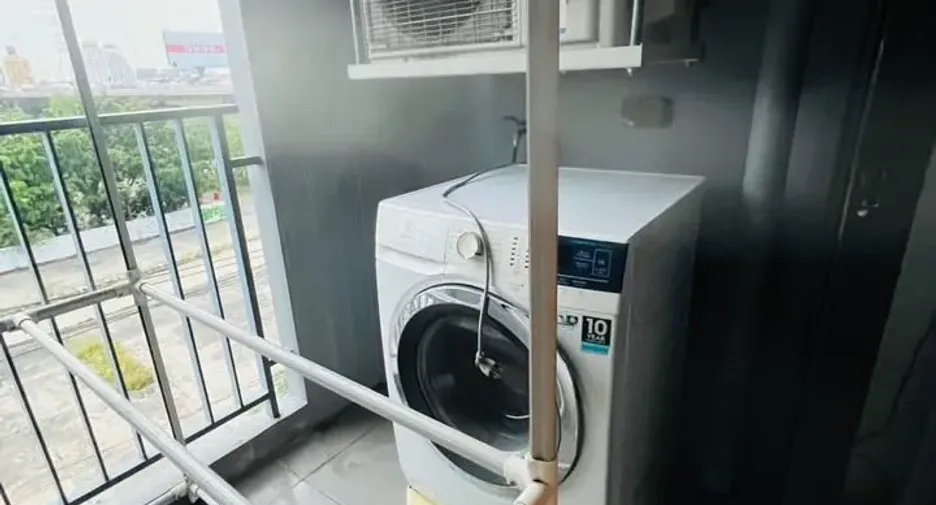 For rent 1 bed condo in Huai Khwang, Bangkok