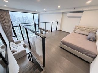 Wohnung zum Kauf mit 2 Zimmer in Bang Rak, Bangkok