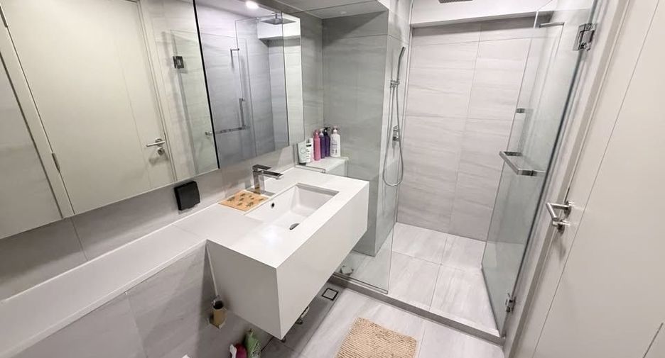 Wohnung zum Kauf mit 2 Zimmer in Bang Rak, Bangkok