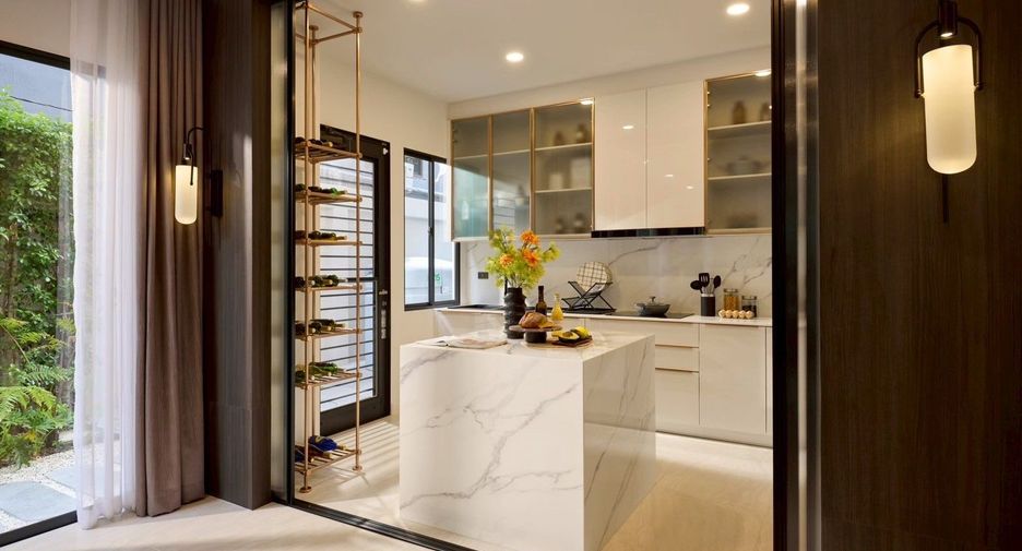 For sale 5 ベッドルーム house in Bang Kho Laem, Bangkok