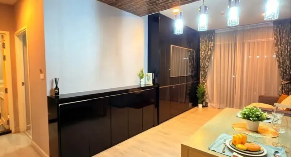 For rent 2 bedrooms condo in Khan Na Yao, Bangkok