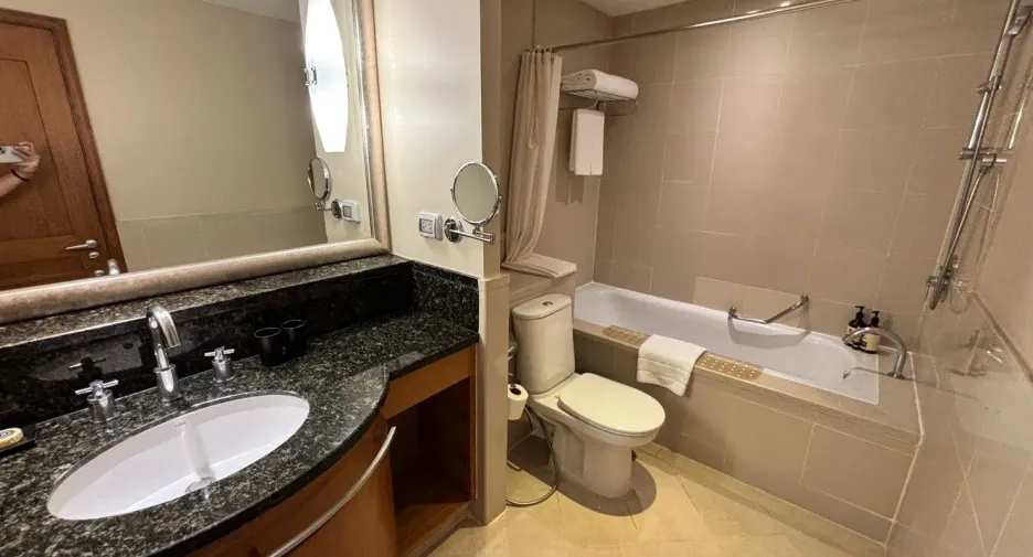 For rent 2 ベッドルーム apartment in Sathon, Bangkok