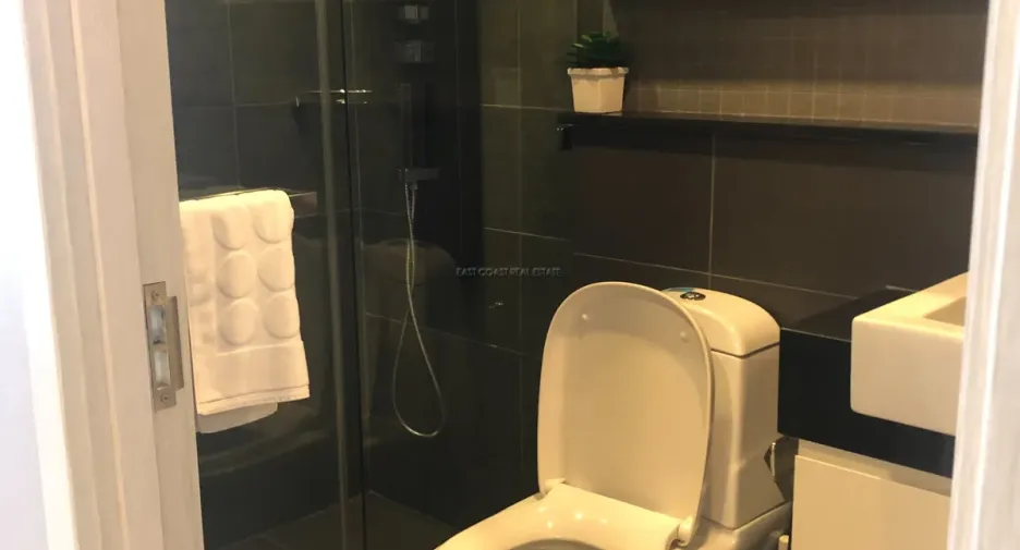 À louer 2 chambres condo à Bang Lamung, Chonburi