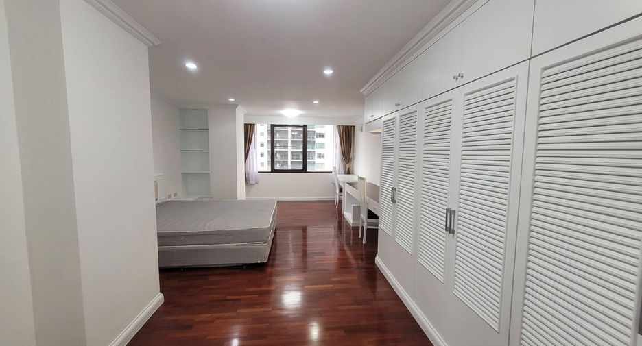 À louer 3 chambres condo à Khlong Toei, Bangkok