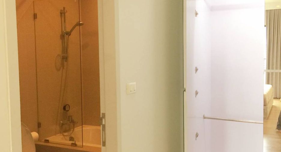 For rent 1 bed condo in Khlong Toei, Bangkok