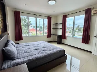 Villa zur Miete mit 3 Zimmer in Bang Lamung, Chonburi