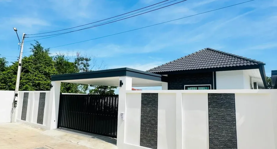 Villa en venta de 3 habitaciones en Bang Lamung, Chonburi