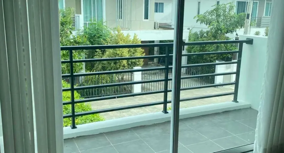 Haus zum Kauf mit 3 Zimmer in Bang Lamung, Chonburi