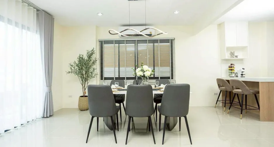 Villa zum Kauf mit 3 Zimmer in Bang Lamung, Chonburi