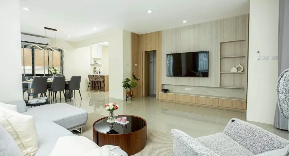 Villa zum Kauf mit 3 Zimmer in Bang Lamung, Chonburi