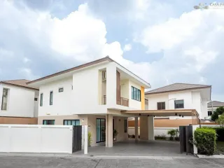 À vendre 3 chambres villa à Bang Lamung, Chonburi