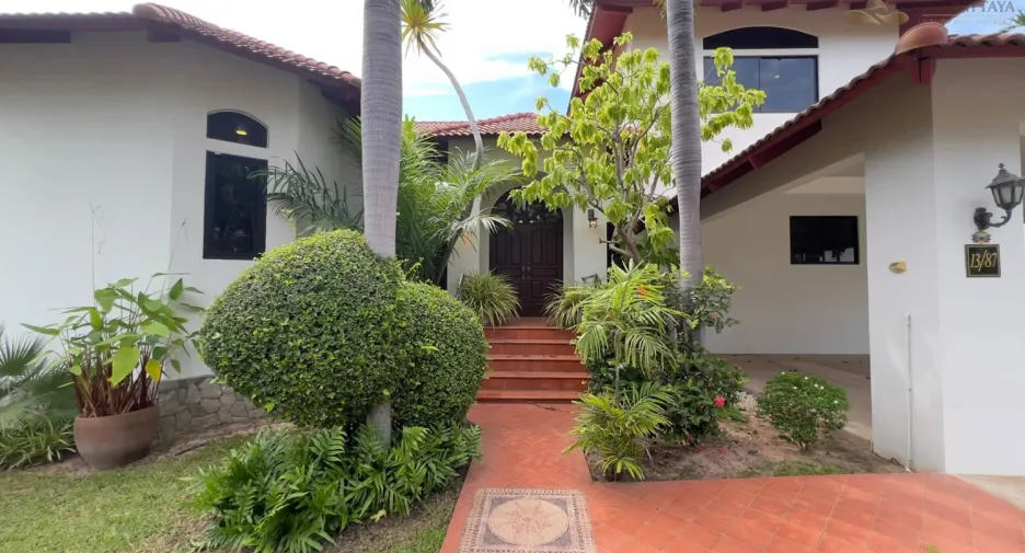 For sale 5 ベッドルーム villa in Phra Nakhon, Bangkok