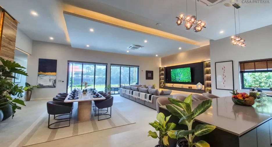 Villa en venta de 5 habitaciones en Bang Lamung, Chonburi
