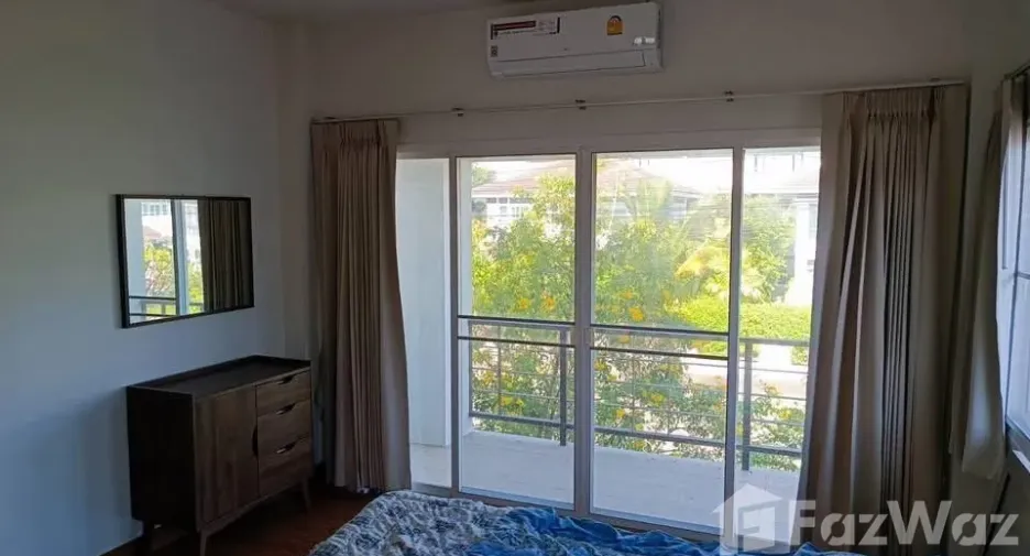 Casa en venta de 4 habitaciones en San Sai, Chiang Mai
