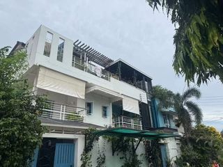 Gewerbefläche zum Kauf mit 9 Zimmer in Bang Lamung, Chonburi