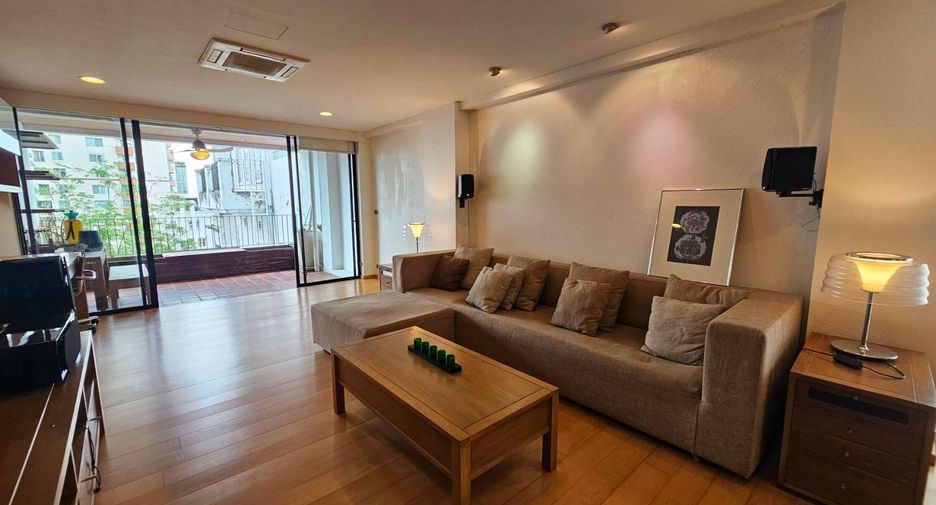 À vendre 2 chambres condo à Watthana, Bangkok