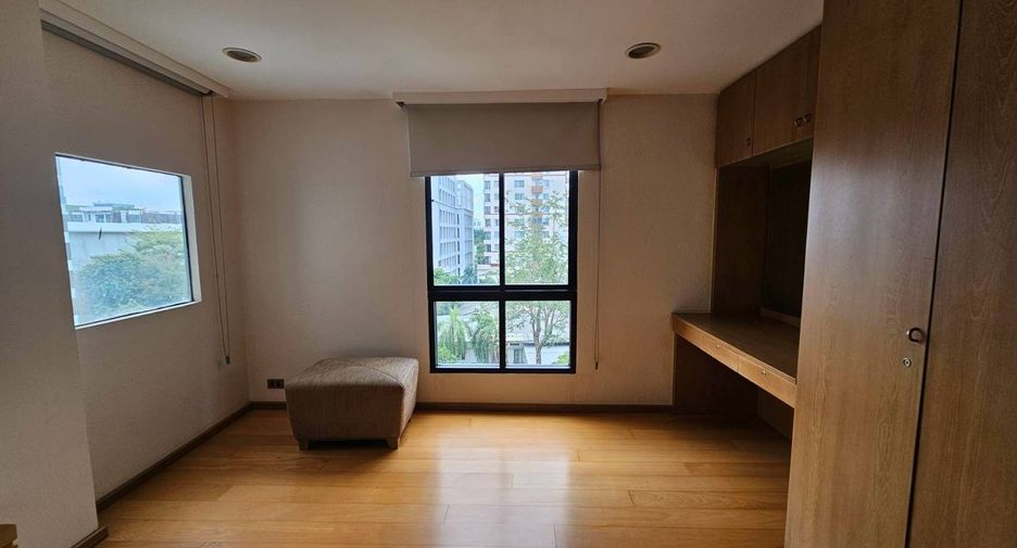À vendre 2 chambres condo à Watthana, Bangkok