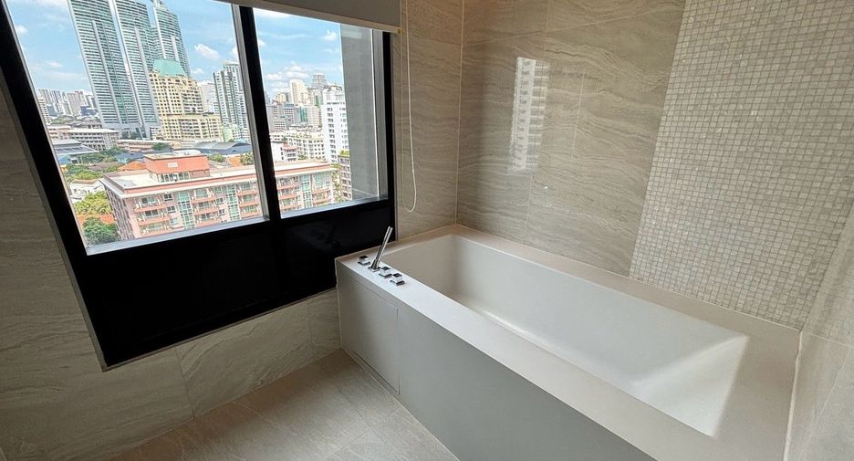 For rent 1 bed apartment in Khlong Toei, Bangkok
