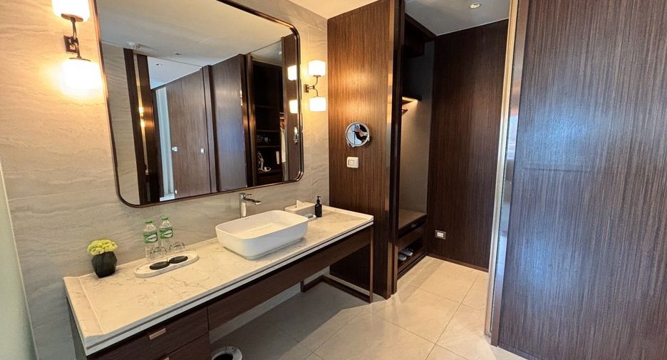 For rent 1 bed apartment in Khlong Toei, Bangkok