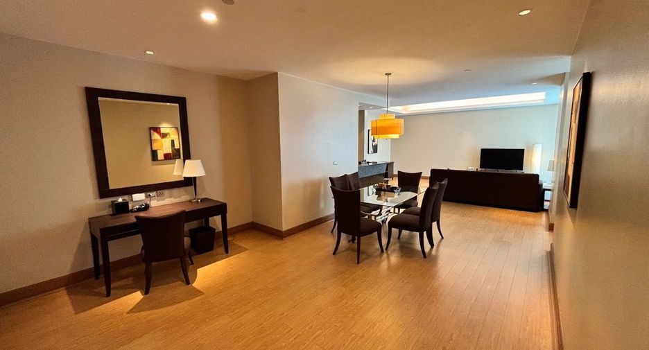 For rent 3 ベッドルーム apartment in Sathon, Bangkok