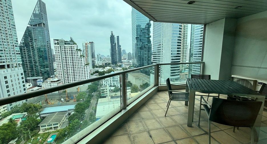 For rent 3 ベッドルーム apartment in Sathon, Bangkok