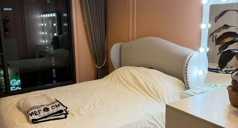 For sale 1 bed condo in Huai Khwang, Bangkok