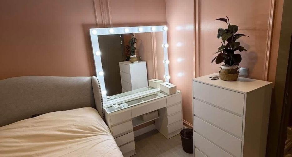 For sale 1 bed condo in Huai Khwang, Bangkok