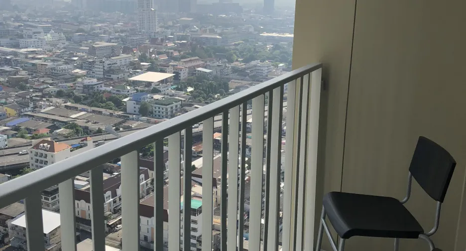 Wohnung zum Kauf mit 1 Zimmer in Bang Kho Laem, Bangkok
