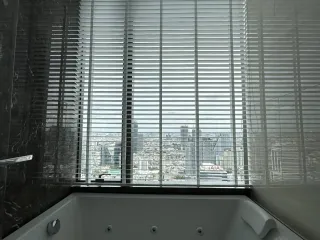 Wohnung zur Miete mit 2 Zimmer in Bang Rak, Bangkok