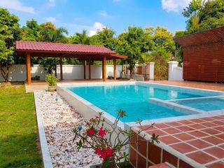 For rent 4 ベッドルーム villa in Hang Dong, Chiang Mai