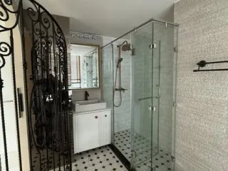 For rent 4 bedrooms townhouse in Lat Phrao, Bangkok