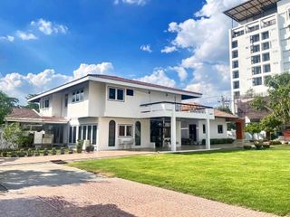 For rent 5 bedrooms house in Bang Na, Bangkok