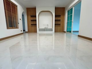 Casa en venta de 4 habitaciones en Saraphi, Chiang Mai