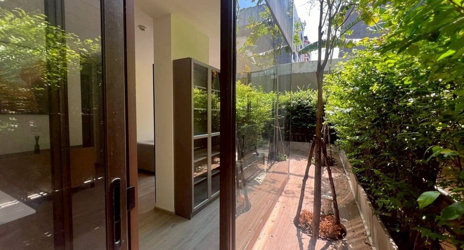 Condo en venta de 2 habitaciones en Khlong Toei, Bangkok