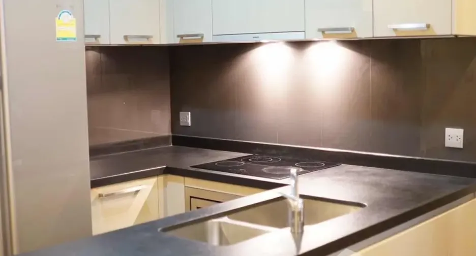 Condo en alquiler de 2 habitaciones en Watthana, Bangkok