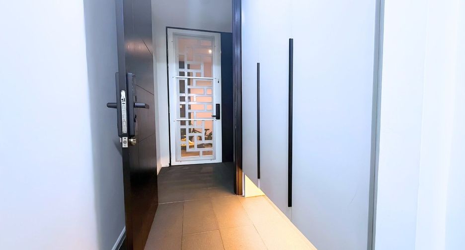 For rent 2 ベッドルーム condo in Watthana, Bangkok