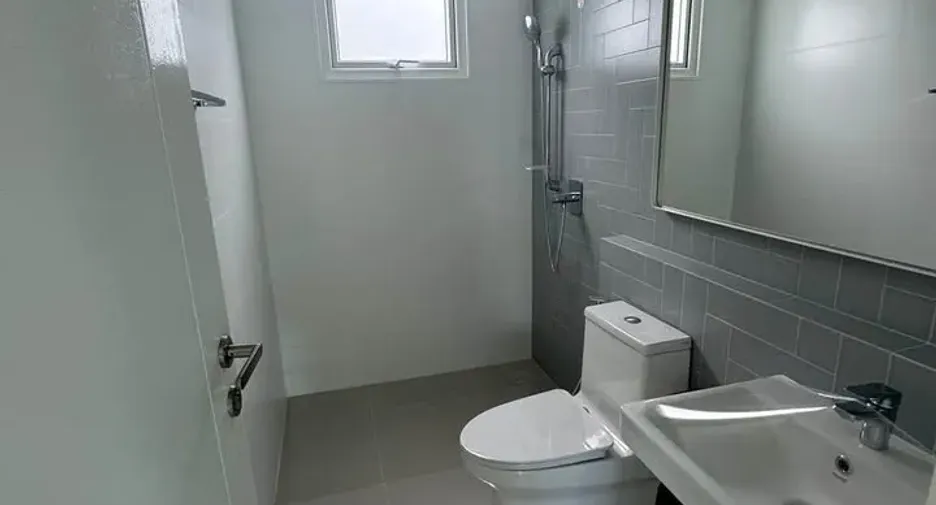 出租 4 卧室 独立屋 在 Bang Phli, Samut Prakan