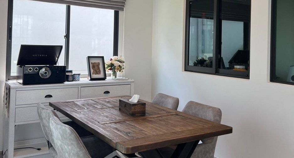Casa en venta de 4 habitaciones en Lat Krabang, Bangkok