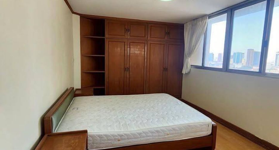 Wohnung zur Miete mit 4 Zimmer in Watthana, Bangkok