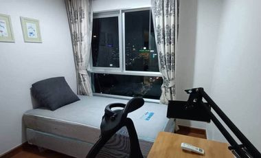 Condo en alquiler de 2 habitaciones en Huai Khwang, Bangkok