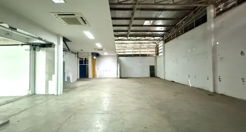 Büro zum Kauf in Bueng Kum, Bangkok