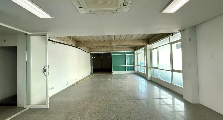 Büro zum Kauf in Bueng Kum, Bangkok