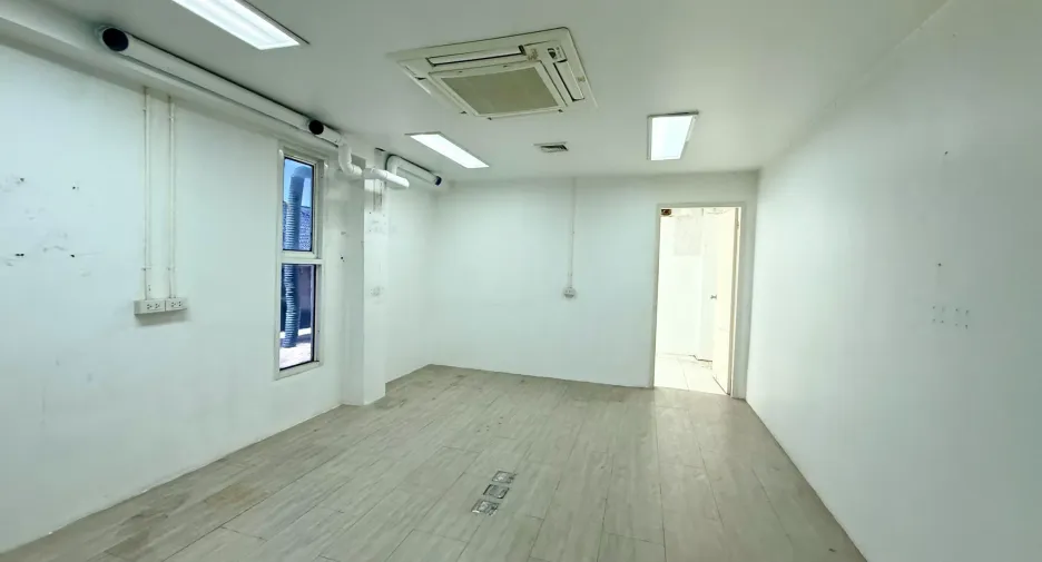 Büro zum Kauf in Bueng Kum, Bangkok
