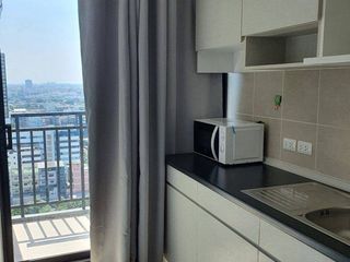 À vendre 1 chambre condo à Thon Buri, Bangkok