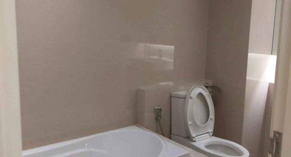 For sale 2 bedrooms condo in Khlong Toei, Bangkok