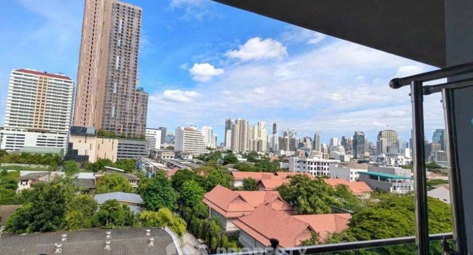 For sale 2 bedrooms condo in Khlong Toei, Bangkok