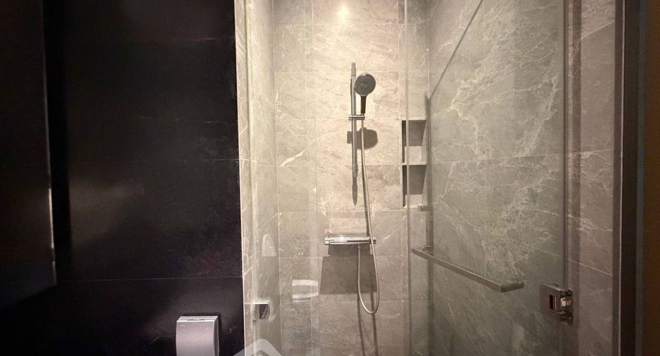 For sale 2 bedrooms condo in Pathum Wan, Bangkok