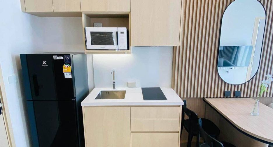 Condo en alquiler y en venta de 1 habitaciones en Watthana, Bangkok